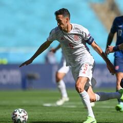 Alerta 'amarilla' para Jordi Alba, Busquets, Rodrigo y Pau Torres