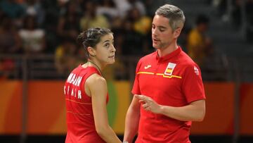 Así fue la charla clave tras el 0-1 entre Carolina Marín y su técnico