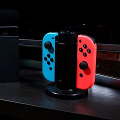 La mejor base de carga para tener hasta cuatro mandos de Nintendo Switch siempre con batería