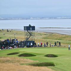 Who invented golf and why do courses have 18 holes?