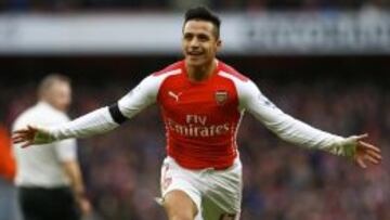 Alexis S&aacute;nchez celebra uno de sus tantos ante el Stoke