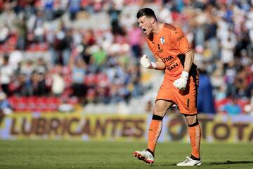 Es el referente más importante de este plantel de Querétaro, el guardameta brasileño es uno de los mejores de la liga y uno de los mejores en el campo para los Gallos. 