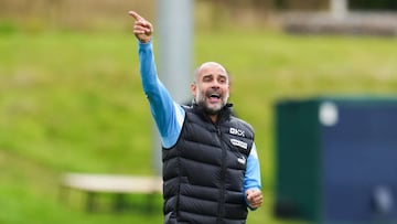 MANCHESTER, ENGLAND - SEPTEMBER 29: Manchester City's Pep Guardiola in action during training at Manchester City Football Academy on September 29, 2022 in Manchester, England. (Photo by Matt McNulty - Manchester City/Manchester City FC via Getty Images)