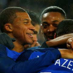 Sirva de aviso: las genialidades de Martial, Mbappé y Lacazette