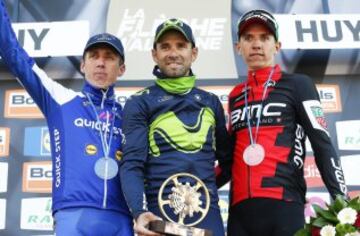 El español Alejandro Valverde del Movistar celebra su victoria en la Flecha Valona en el Muro de Huy