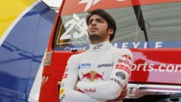 Carlos Sainz: "Fernando Alonso no se retira, es un luchador"