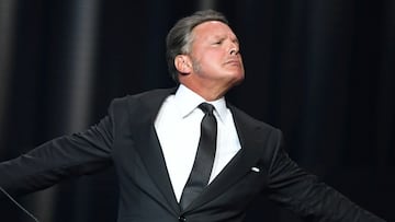 Luis Miguel se muda a una millonaria mansión en España para estar más cerca de su novia, Paloma Cuevas; según una exclusiva de Vanitatis.