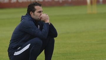 Rub&eacute;n Baraja, en un entrenamiento con el Sporting.