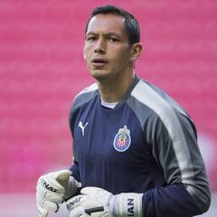 Chivas no comprará a Cota y ya negocia por dos refuerzos