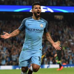El Kun Agüero firma un hat-trick y acaba con el Gladbach