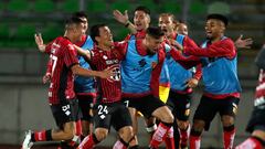 Rangers sorprende a Wanderers y se mete arriba