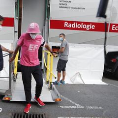 Carapaz, tras llegar a meta, también abandona el Tour