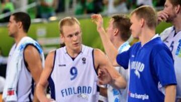 Sasu Salin, con la selecci&oacute;n de Finlandia.