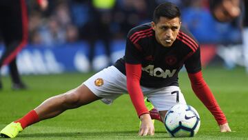 Alexis Sánchez, en el calentamiento previo al Chelsea-Manchester United del pasado domingo.