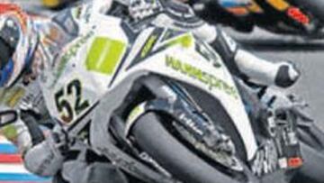 <b>POR DELANTE. </b>Toseland (52) aguantó a Biaggi (3) y Kagayama (71).