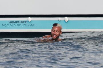 Neymar de vacaciones en Ibiza