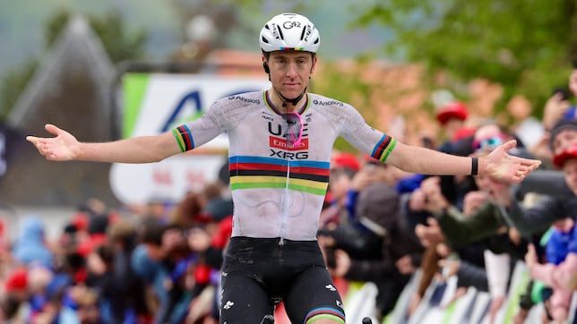 Pogacar retoma su rutina con otro triunfo aplastante en el muro de Huy