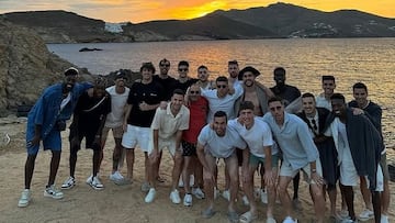 La plantilla del Athletic en pleno desconecta en Mykonos