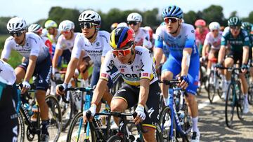 UTRECHT, NETHERLANDS - AUGUST 20: Sergio Andres Higuita Garcia of Colombia and Team Bora - Hansgrohe competes during the 77th Tour of Spain 2022, Stage 2 a 175,1km stage from `s-Hertogenbosch to Utrecht / #LaVuelta22 / #WorldTour / on August 20, 2022 in Utrecht, Netherlands. (Photo by Tim de Waele/Getty Images)