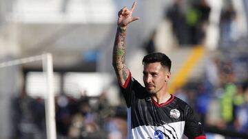 El futbolista paraguayo de 36 años acudió al Juzgado Nacional de Primera Instancia en lo Criminal de Instrucción Nº 32 de la ciudad de Buenos Aires.