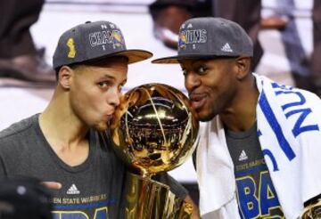 Stephen Curry y Andre Iguodala.