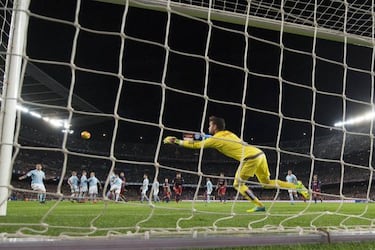 Barcelona destroy Celta with second half rout