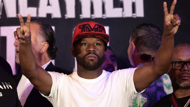 Floyd Mayweather: “Si Chávez fuera más joven tendríamos una gran pelea”