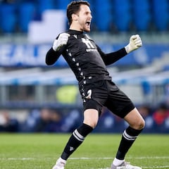 Remiro vuelve a cerrar la puerta