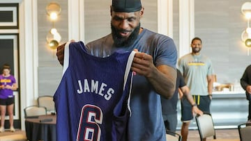 This is how some of the NBA stars joined the new USA Olympic basketball “Dream Team” with LeBron James at the head of the team.