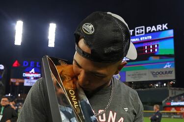 Braves se conecta con su pasado para alcanzar su primera Serie Mundial desde 1999