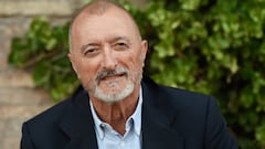 Amenábar responde a Arturo Pérez-Reverte tras la crítica a ‘El Cautivo’: “Lo agradezco muchísimo”