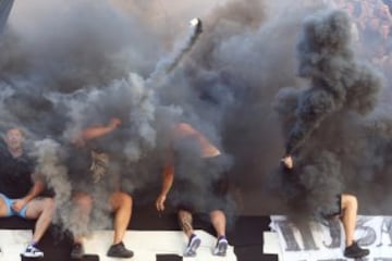 Football Soccer Serbia - Partizan Belgrade v Red Star Belgrade - Super liga - Partizan Belgrade Stadium, Belgrade, Serbia - 17/9/16 Partizan Belgrade's fans cheer during the match.