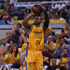 D.J. Strawberry, primer refuerzo de UCAM Murcia para la 2020/21