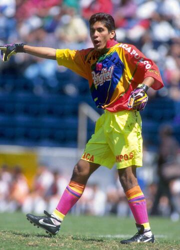 Jorge Campos: Las playeras más estrafalarias