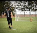 Puch fue desafiado a patear el Panenka perfecto, ¿lo logró?