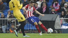 Siqueira close to joining Gary Neville’s Valencia on loan