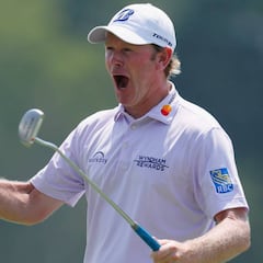 Snedeker, líder en solitario; Sergio García, 20º y Cabrera Bello, 45º