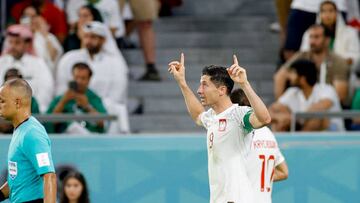 AL RAYYAN, QATAR - NOVEMBER 26: Robert Lewandowski of Poland celebrates after scoring his team's second goal during the FIFA World Cup Qatar 2022 Group C match between Poland and Saudi Arabia at Education City Stadium on November 26, 2022 in Al Rayyan, Qatar. (Photo by Matteo Ciambelli/DeFodi Images via Getty Images)