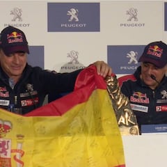 El 'descuido' de Sainz con la bandera de España en el Dakar