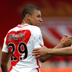 Falcao y Cuadrado disfrutan de las nuevas joyas de Europa