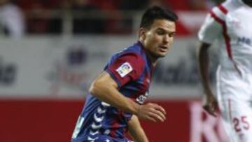 Ángel estará de baja 4 semanas al operarse de apendicitis