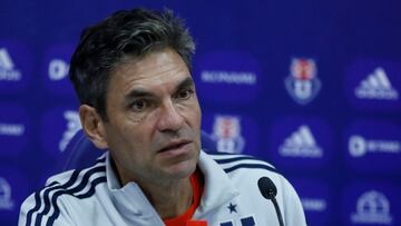 Santa Laura asusta a la U: así es el pésimo estado de la cancha