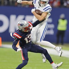 New England Patriots cortan a Jack Jones