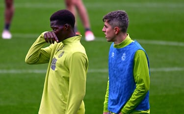 Puerta a prueba de armas