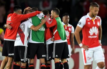 Santa Fe queda con 4 puntos y River es lider con 11 unidades.