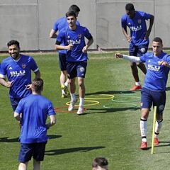 Las cuatro incógnitas que condicionarán el Valencia 20-21