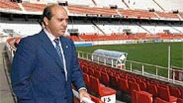 <b>RECURSO</b>. Del Nido, presidente del Sevilla, y su directiva aceleran los trámites de su defensa.