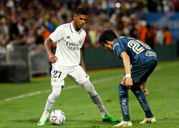 El lateral derecho fue una de las incorporaciones estrella de 2021 para el Real Madrid Castilla. El brasile?o lleg¨® del Shakhtar Donetsk debido a la guerra en Ucrania. Tan solo estuvo un mes all¨ª hasta que aterriz¨® en Valdebebas, donde continuar¨¢ una temporada m¨¢s. Tobias jug¨® el primer partido ante el Am¨¦rica, cuando sali¨® en el 66¡¯ en lugar de Lucas V¨¢zquez.