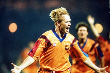 Esta camiseta naranja fue la segunda equipación de la temporada 1991-92, y pasó a la historia por ser la elástica que vistió el Barcelona en la conquista de su primera Copa de Europa.