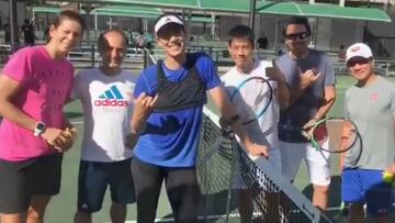 Garbi&ntilde;e entren&oacute; en Hawaii junto a Nishikori.